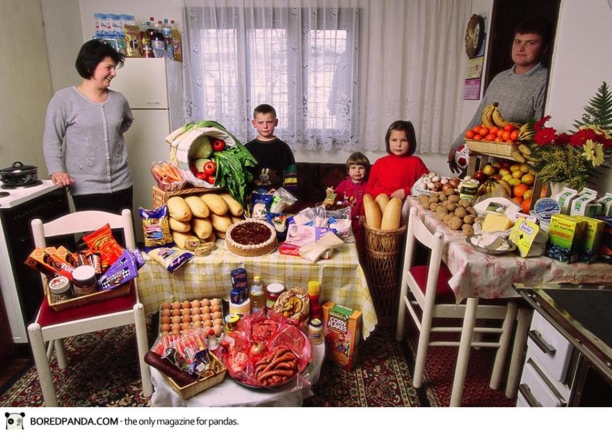 peter-menzel-what-the-world-eats-26