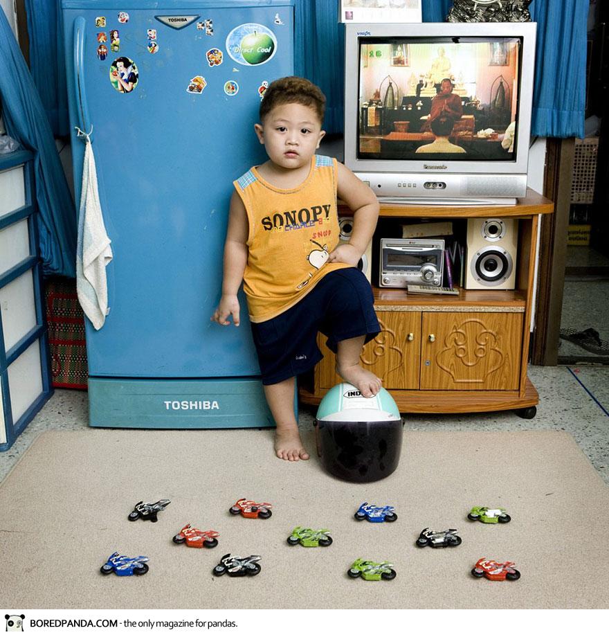 toy-stories-gabriele-galimberti-21